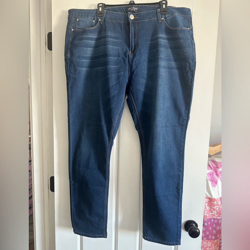 Daily Jeans brand Classic Blue Denim plus size stretch 24W jeans.